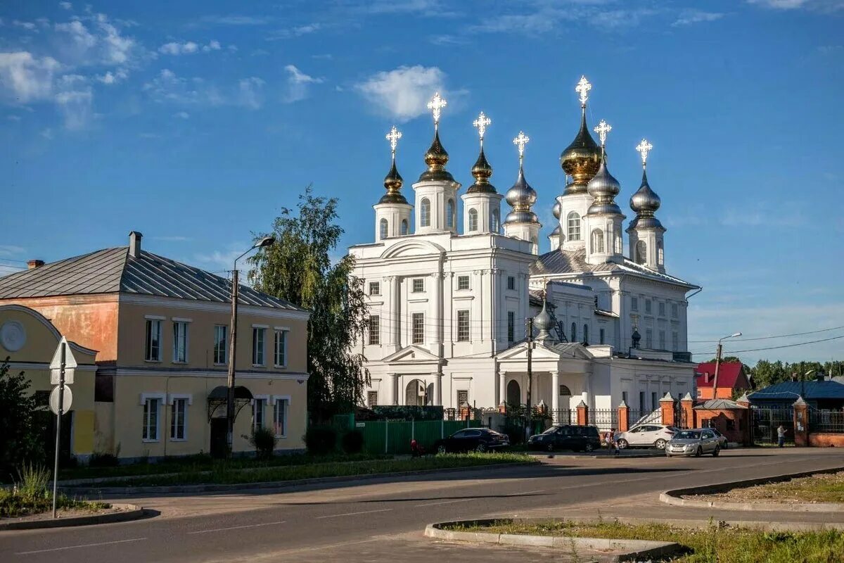10 самых маленьких городов по численности населения в России. В один даже пропус