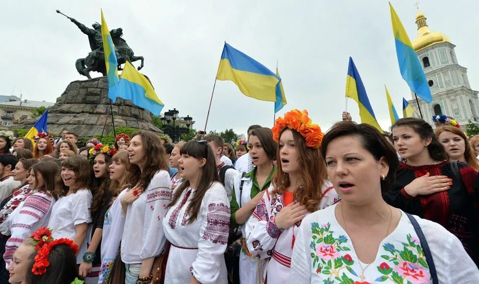 Щирые украинцы. Щирые хохлы. Патриотичные украинцы. Украинские граждане.
