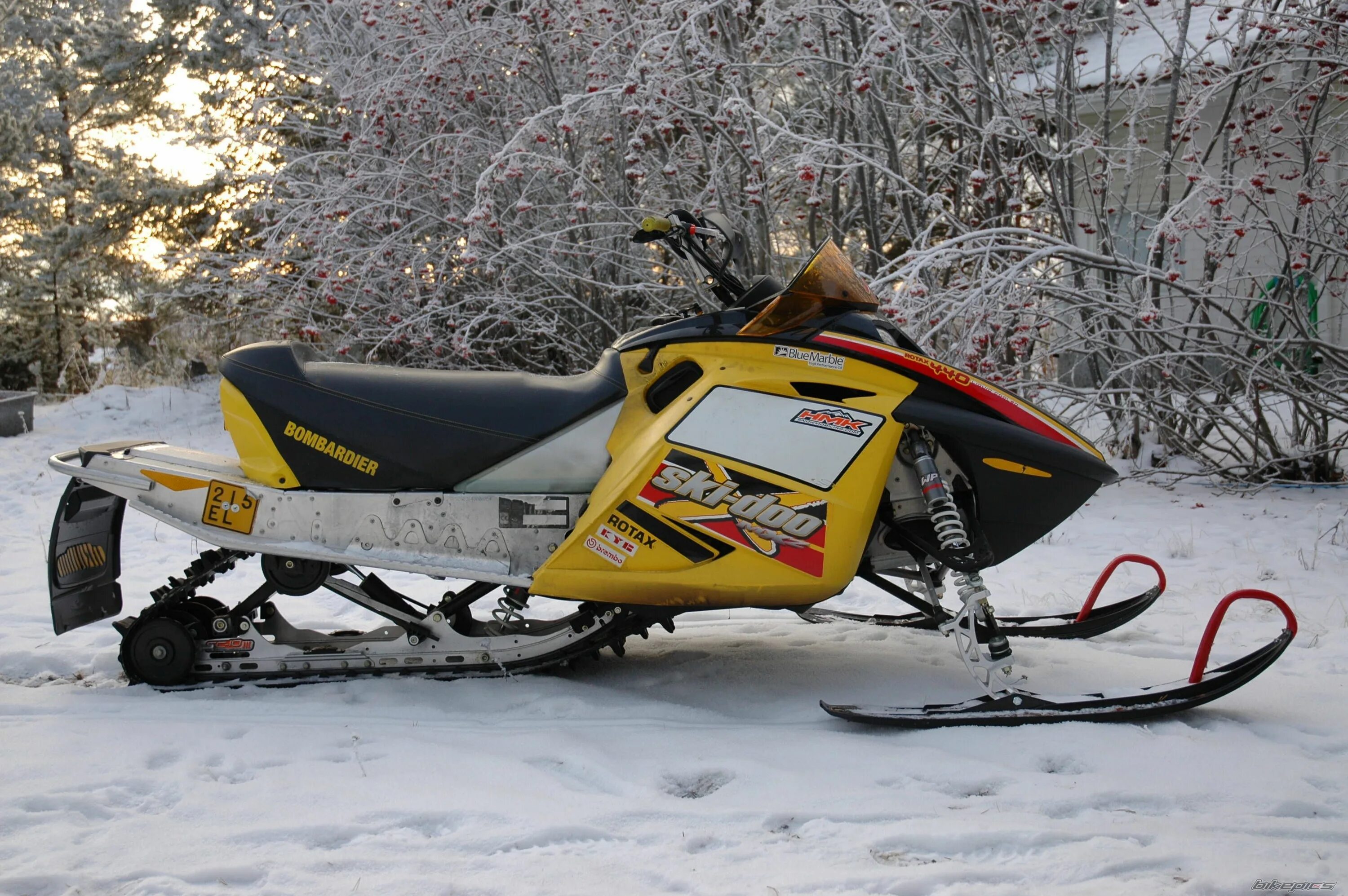 Ski Doo MXZ 440. BRP MXZ 440. Ski Doo MXZ 600. Снегоход BRP Ski-Doo.