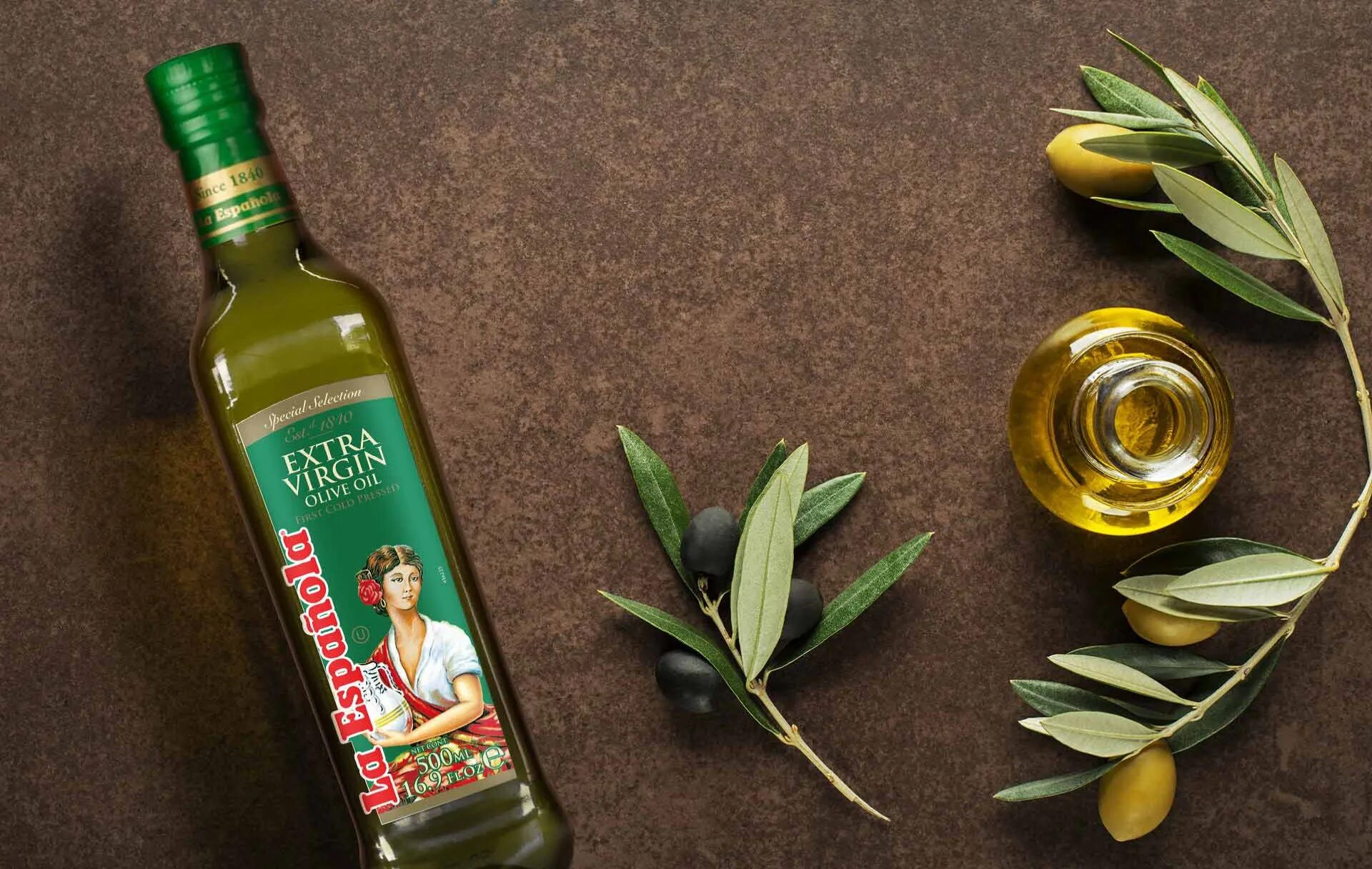 Оливковое масло внутрь. Olive Oil масло оливковое. San Michele Olive Oil. Олив Ойл масло оливковое. Оливки и оливковое масло.