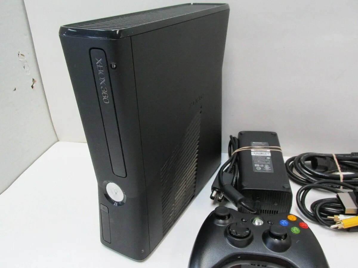 Приставка Xbox 360 Slim. Xbox 360 Slim 250gb. Xbox 360 Slim 250. Xbox 360 Slim 250 ГБ новый. Хбокс слим