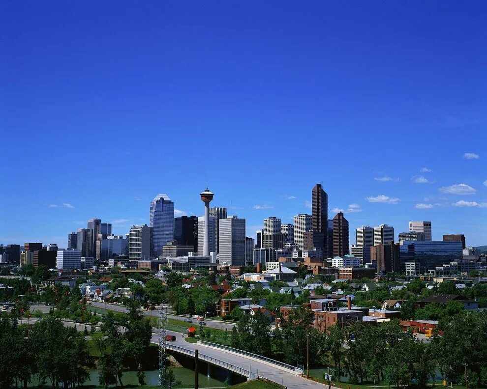 Бруклинский мост нью-йорк. Берег ганга варанаси. Город является одним из самых. Королевство монако. Екатеринбург с птичьего полета.