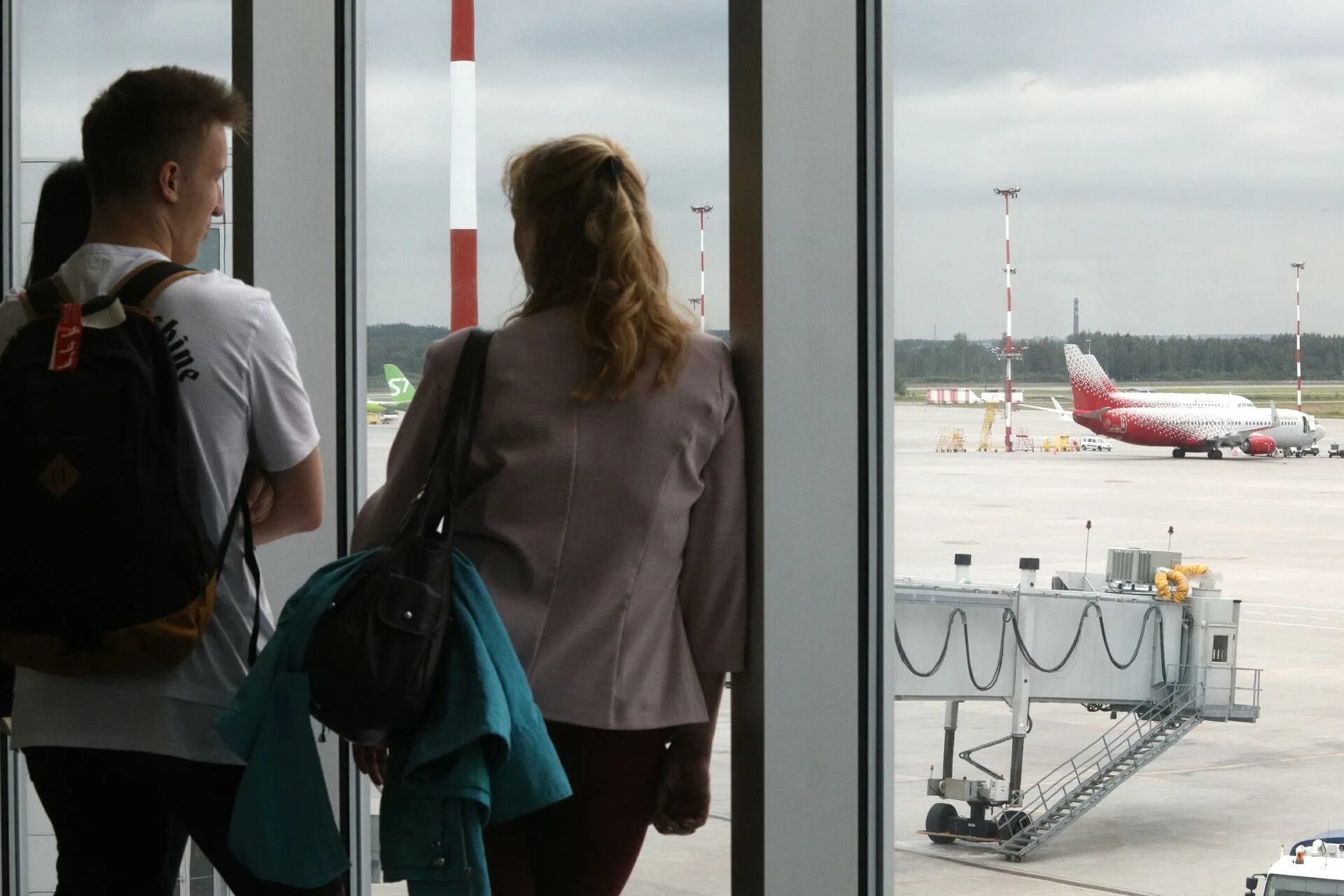 запрет на выезд за границу. невыездной за границу. невыездной за границу. невыездной. ограничение на выезд.