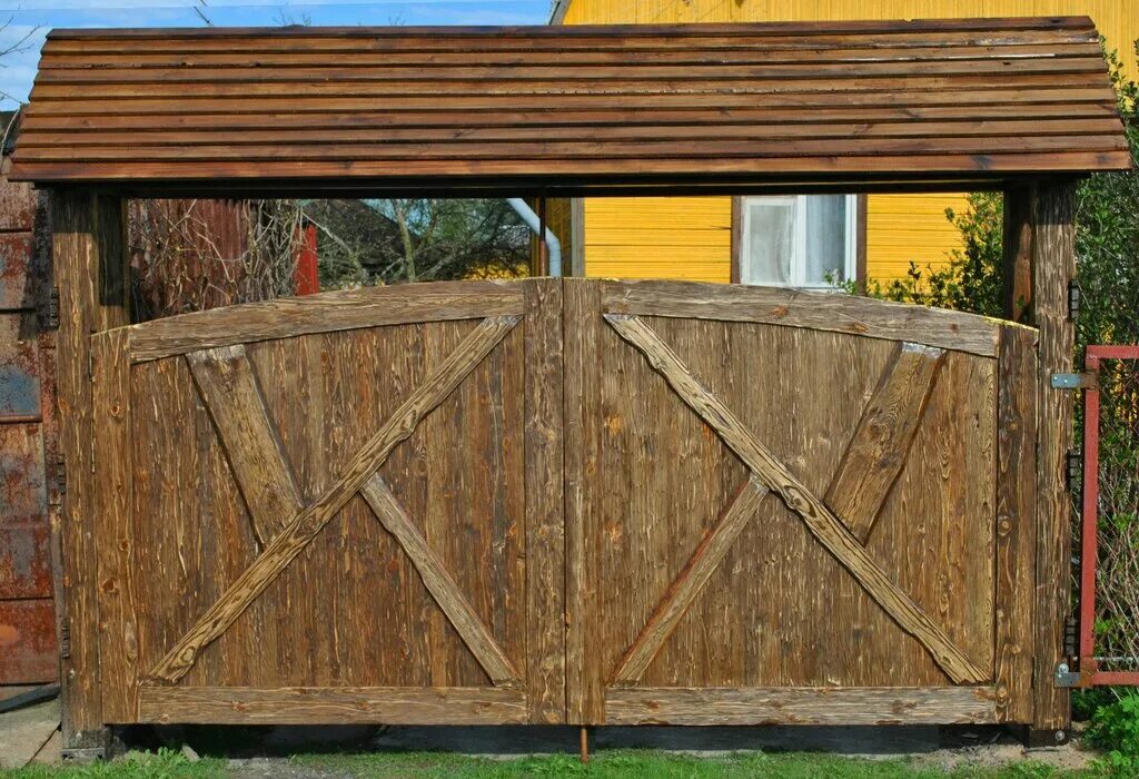 101 Different Types of Fence Styles for Your Yard (2022 Guide) Fence design, Bac