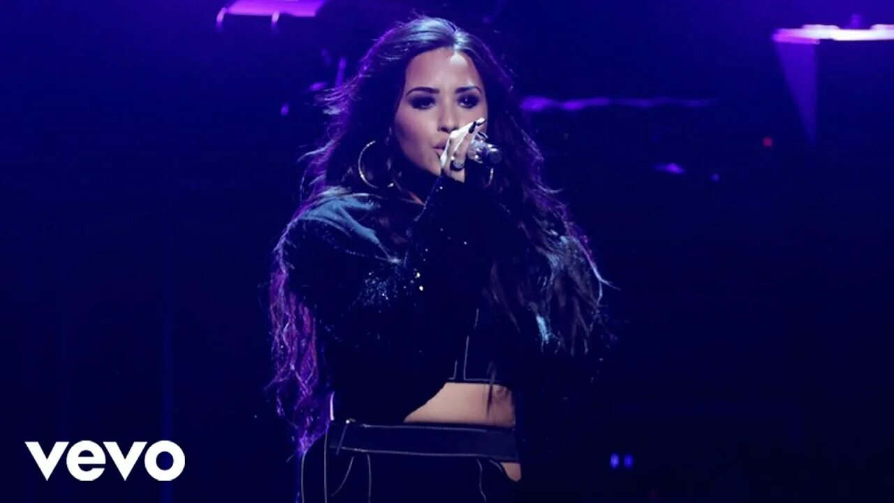 To forget. Деми ловато горячие клипы. Ловато клип. Sorry not sorry деми ловато. Demi lovato made in the usa клип.