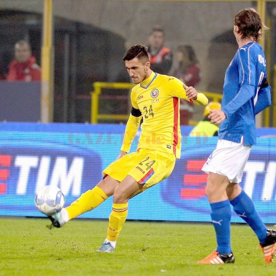 Football club medias. Ivan andres arana rodriguez. Андрей иванов футболист локомотив. Андрей иванов футболист. Andrei ivan.