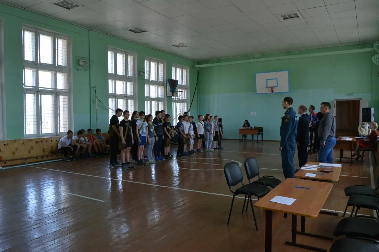 Школа 106 барнаул. Школа 106 Барнаул директор. Школа 106 Екатеринбург.
