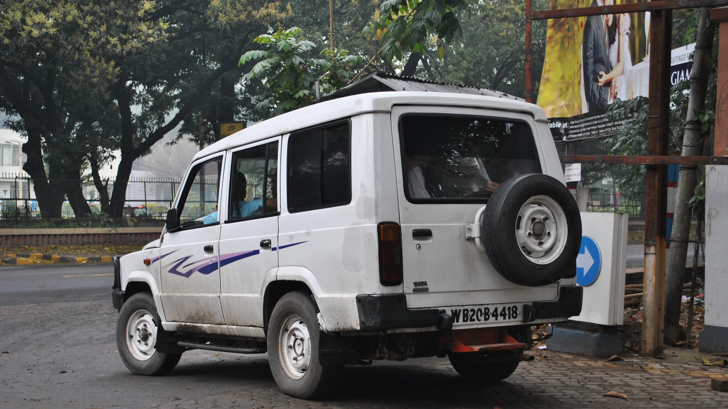 Tata Sumo 1994. Tata Sumo grande. Тата сумо машина. Индийский внедорожник тата.