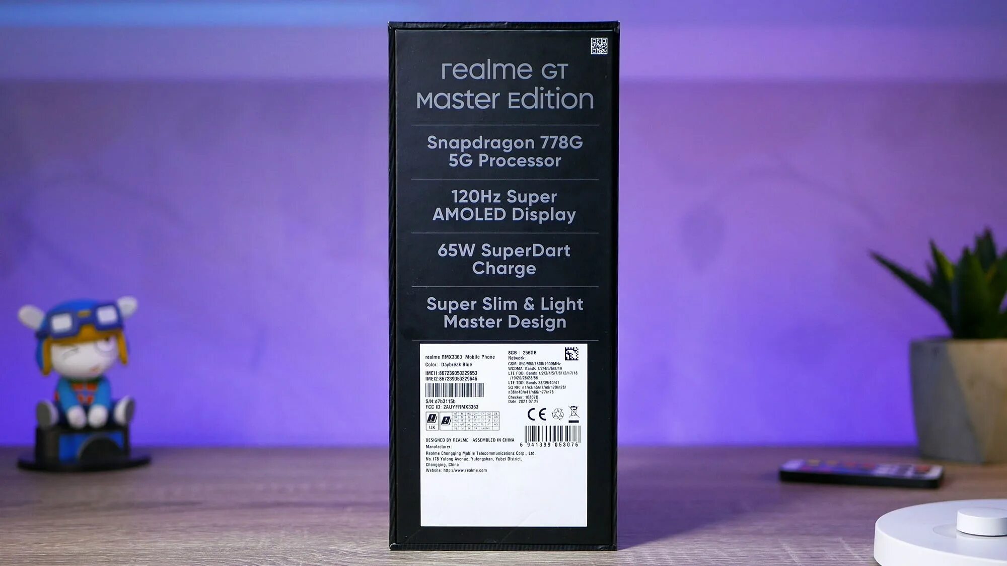 Realme gt master 8 256. Realme gt Master Edition 8/256gb. Realme gt Master Edition коробка. Realme gt Master Edition. Realme gt Master Edition дисплей.