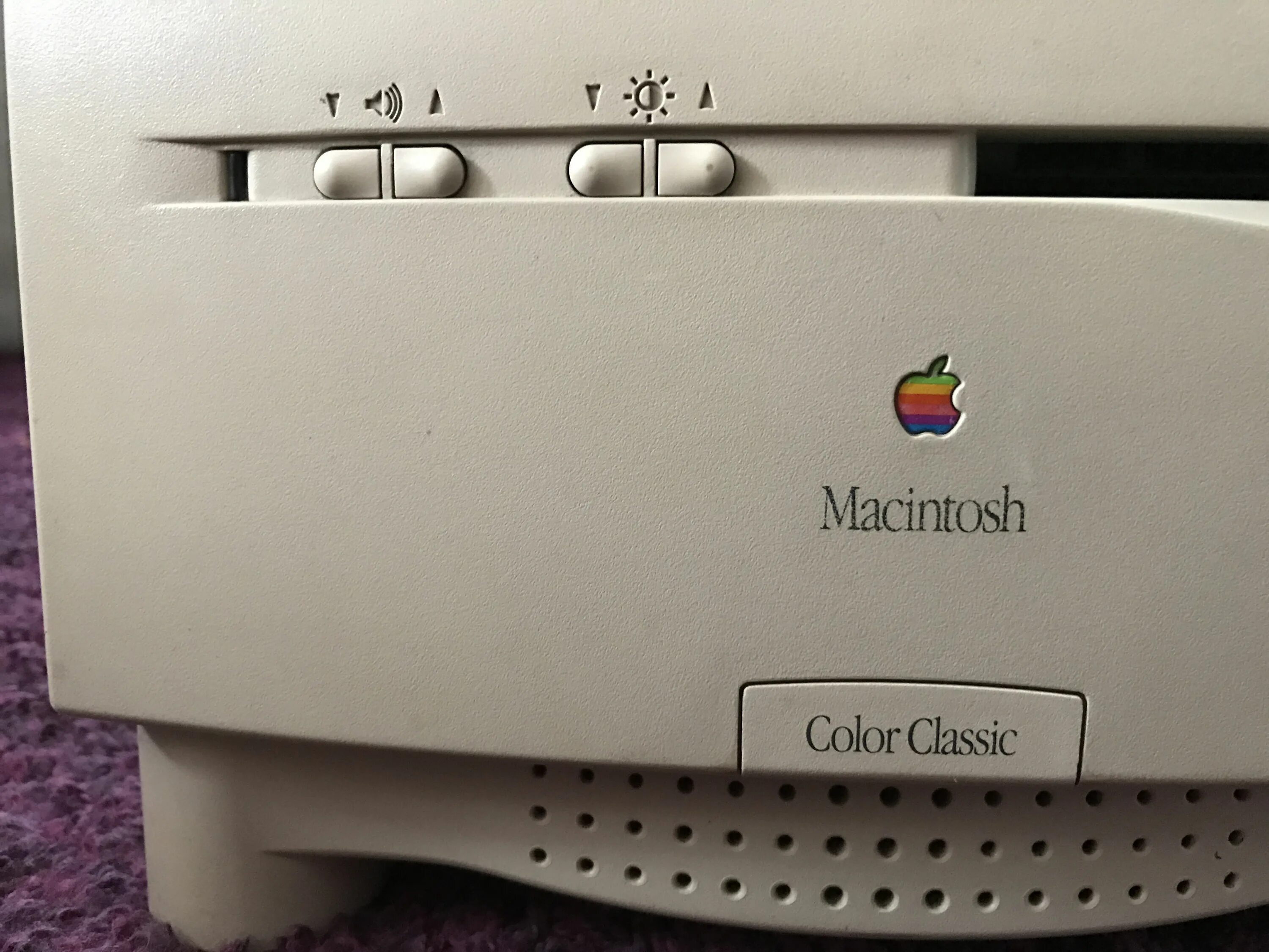 Mac color. Apple macintosh color classic. mac color classic. макинтош колор классик. macintosh сзади.