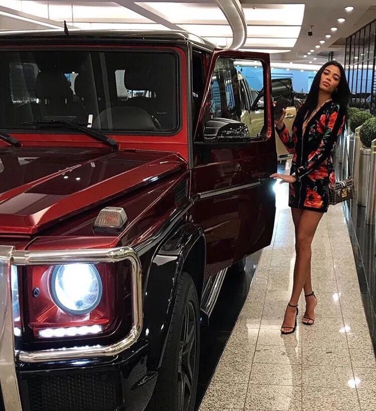 Роскошь число. Луксери герл. luxury девушки. мерседес роскошь. лакшери гëрл.