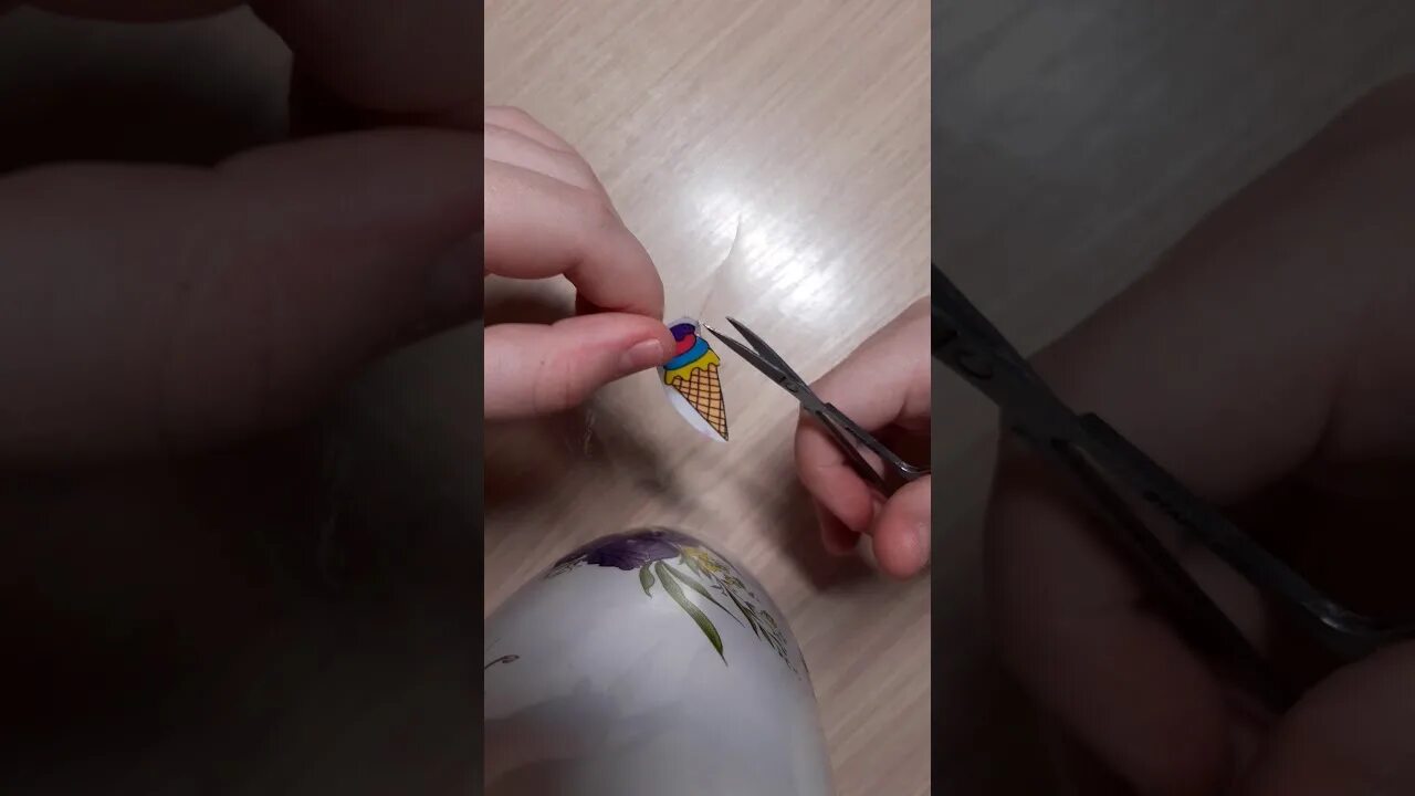 Как сделать наклейку без скотча без клея. Наклейки из бумаги своими руками без скотча. идеи для наклеек из двухстороннего скотча. как сделать наклейки своими руками без двухстороннего скотча. как сделать наклейки из бумаги и скотча.