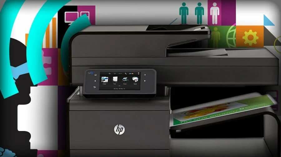 Father has just connected a new printer. Хьюлит паркер принтер вайфай. printer set kabeli.