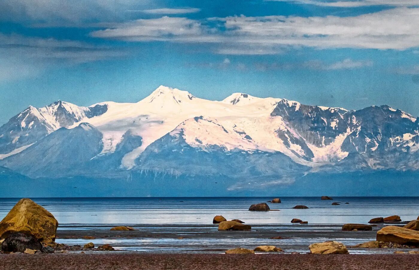 Аляска под. Якутат город Аляска. Ситка Аляска. Кенникотт, Аляска, США. Сьюард Аляска.