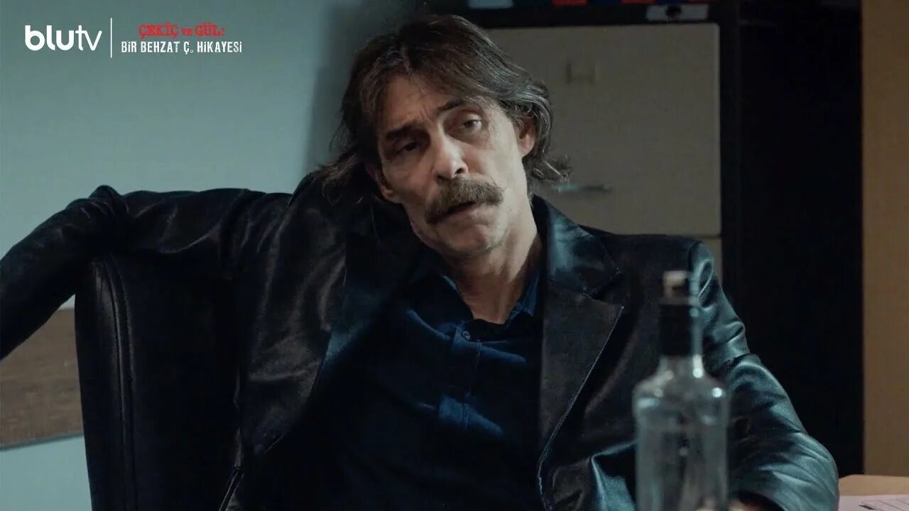 Behzat ç çekiç ve gül. Актёры. Behzat ç çekiç ve gül. Hikayesi сериал с 2022 г. Hikayesi сериал с 2022 г.