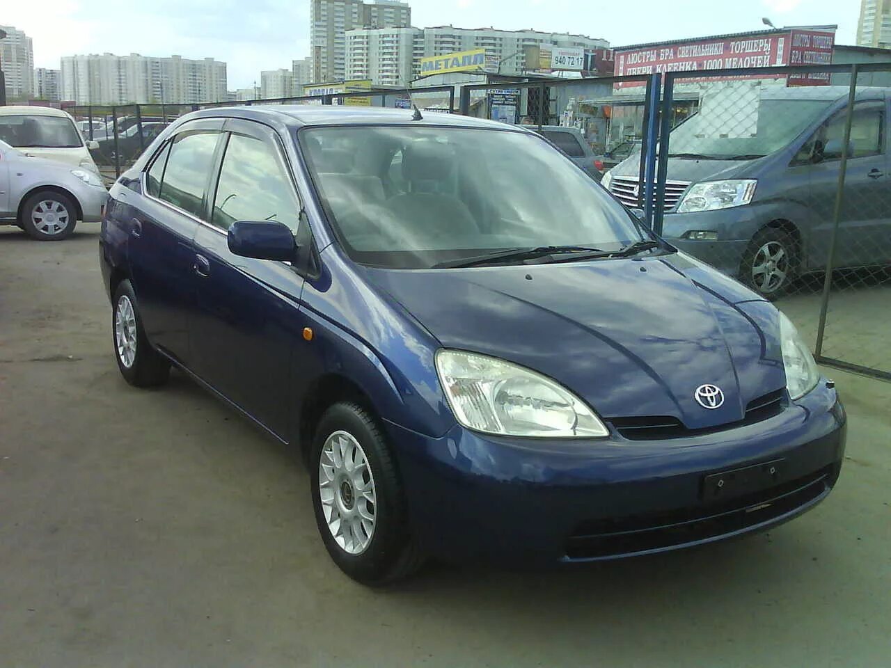 Тойота приус 2002 год. Тойота приус 1996. Toyota prius 2002. Приус 2002. Toyota prius, 2002 год.