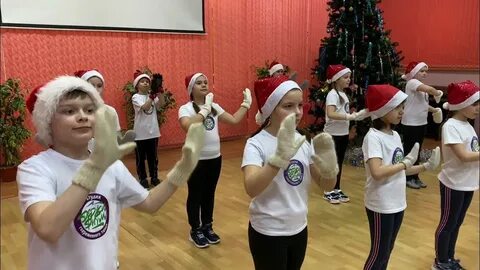 Флешмоб на новый год начальные классы