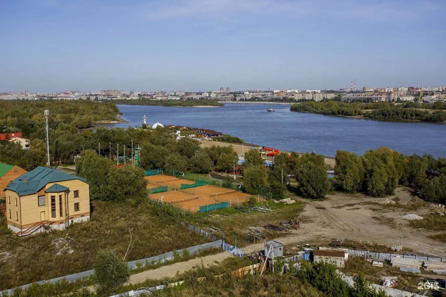 Пиратский остров омск. Остров омск. Пиратский остров омск бассейн. Зелёный остров омск. Парк пиратский остров омск.