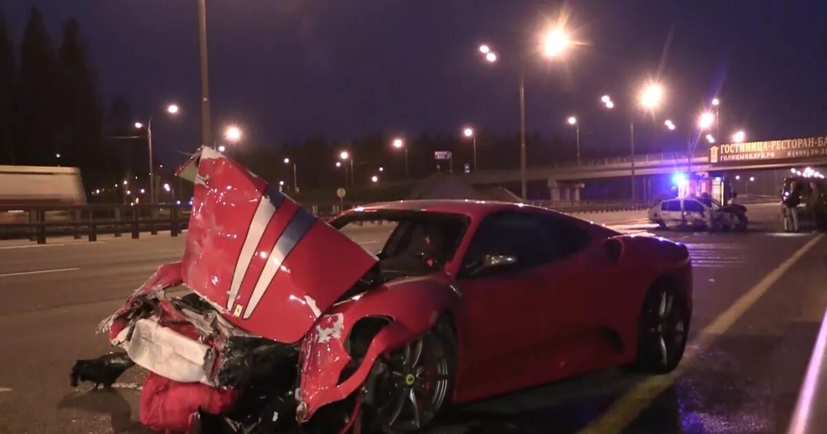 Чп май. Полицейский выстрелил в голову. Пожары 2022 года. Казань стрельба в школе 11 мая 2021. Авария пенза ноябрь 2021.