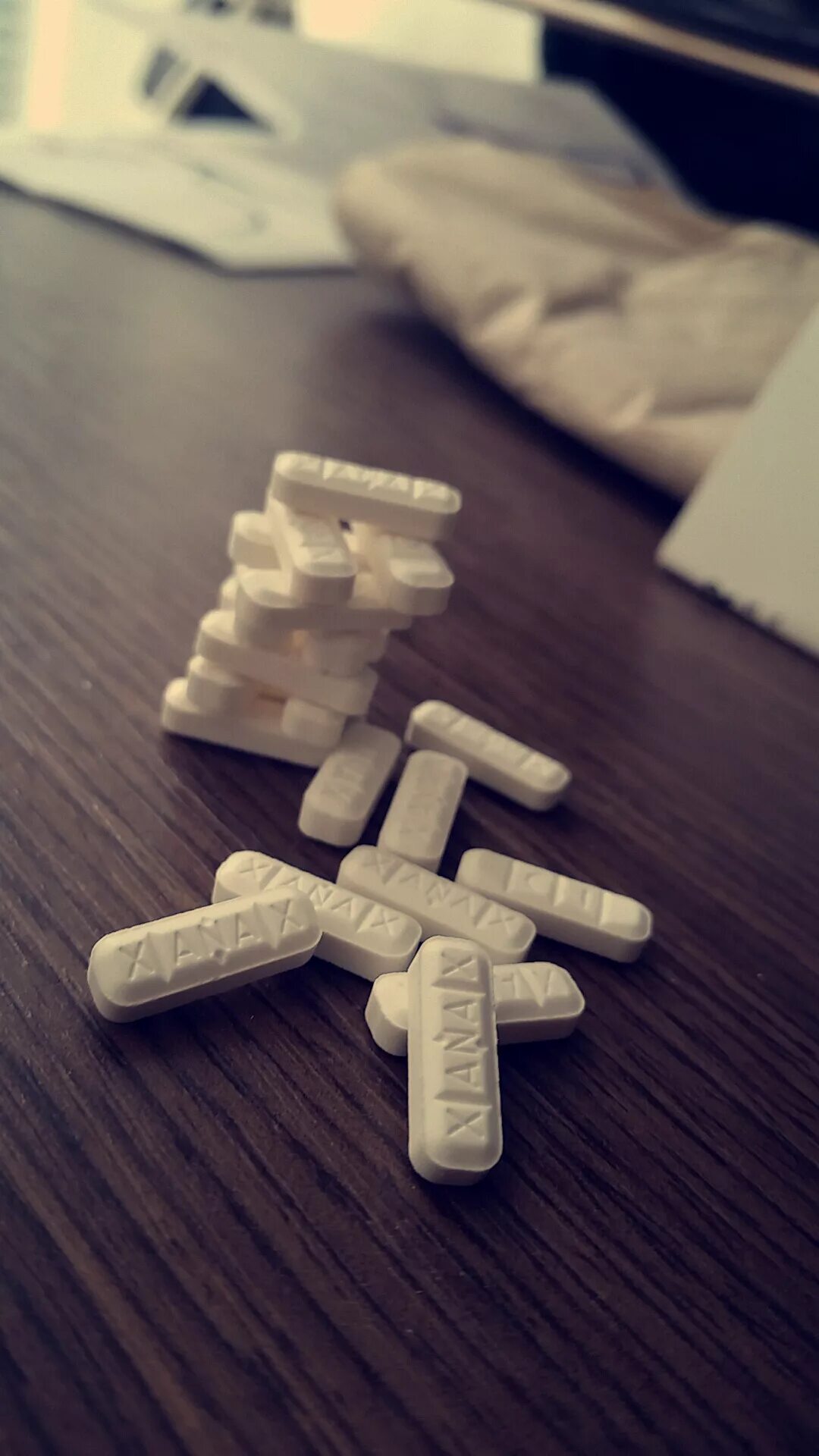 Xanax что это. Ксанакс. Санекс. Ксанакс 2мг таблетки. Ксанакс 2 мг.