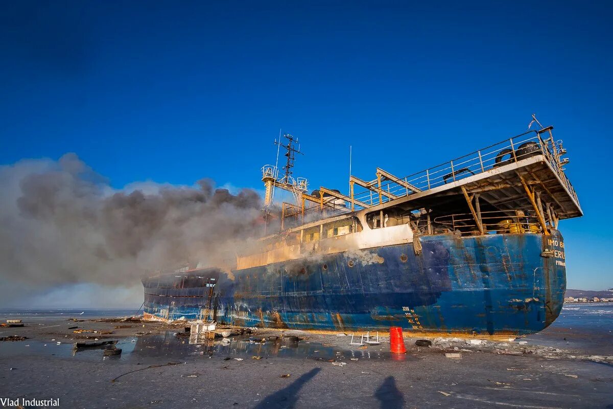 Судно скажи где. Судно архимедес. Судно скажи где. Морские катастрофы. Читтагонг бангладеш кладбище кораблей.