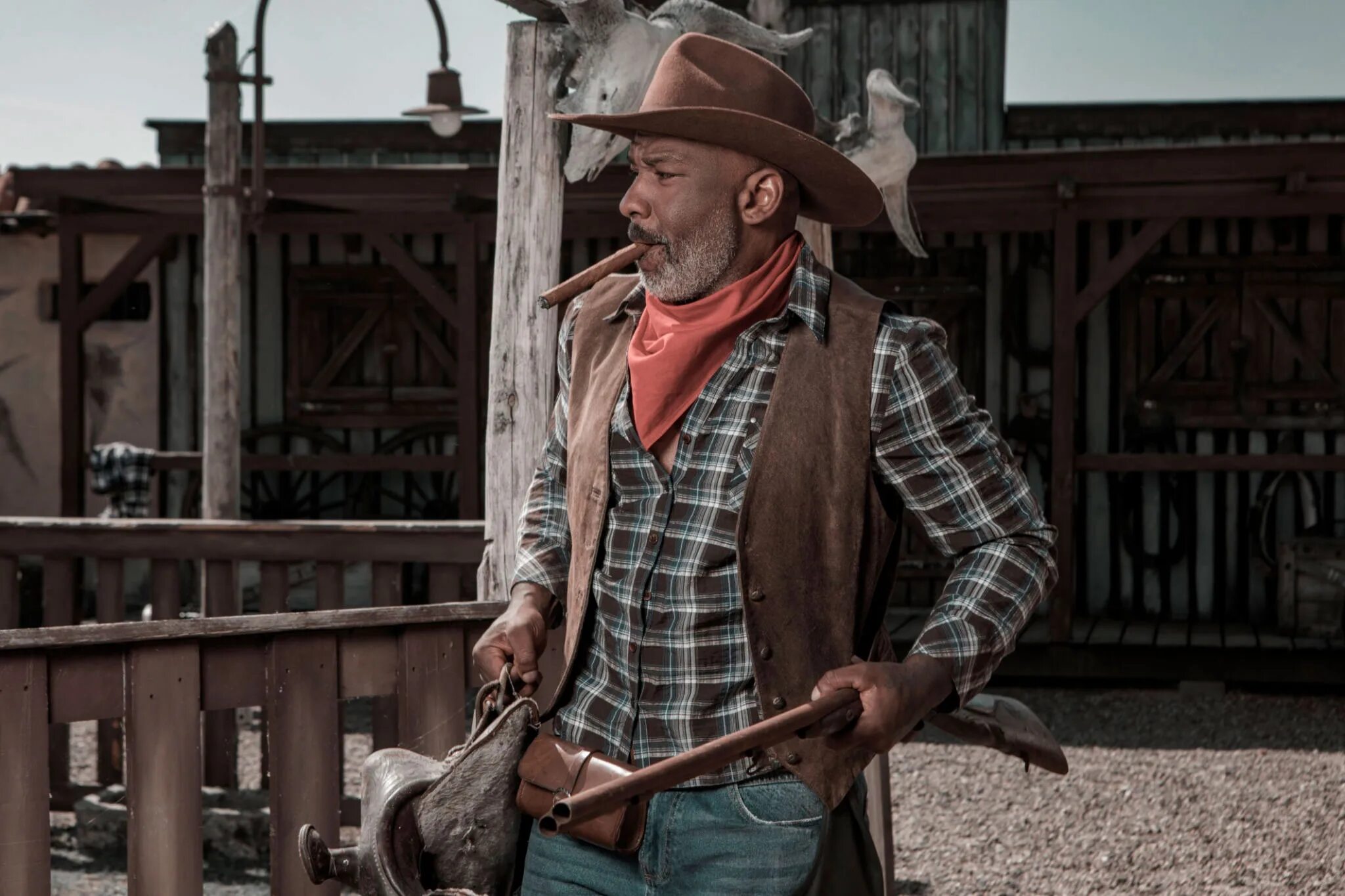 Рассел кроу поезд на юму. Дикий запад вестерн клинт иствуд. Дикий запад red dead redemption. Red dead redemption 2 arthur outfits. Лучшие ковбои дикого запада.