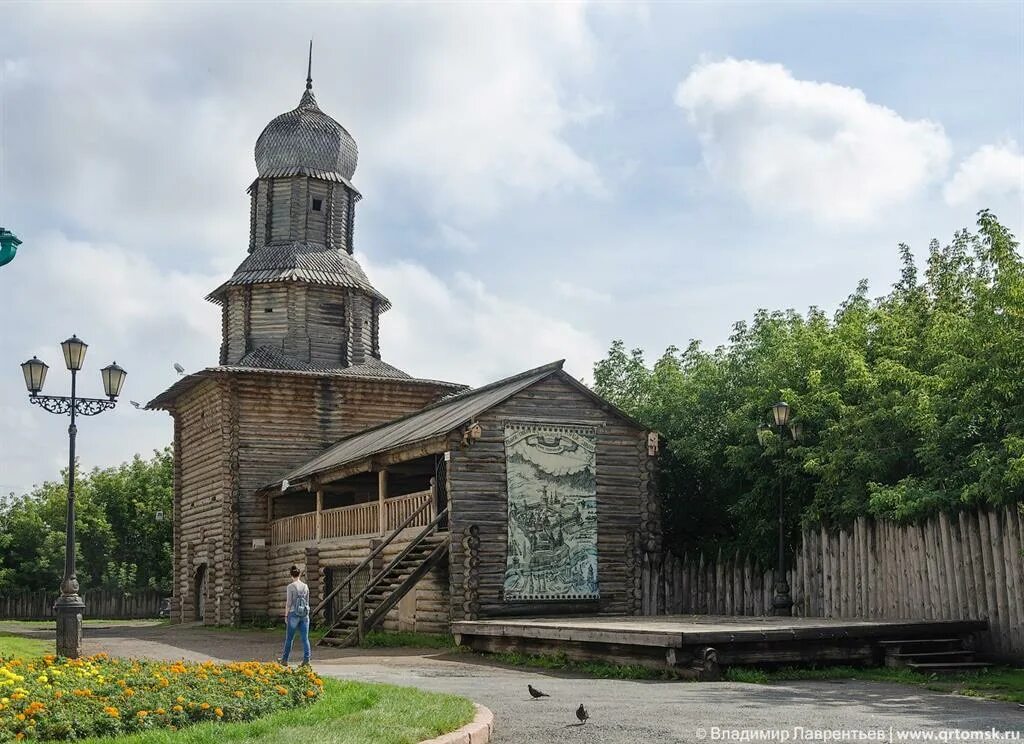 Томск первый город. Город Томск Воскресенская гора. Спасская башня Томск. Воскресенская крепость Томск.