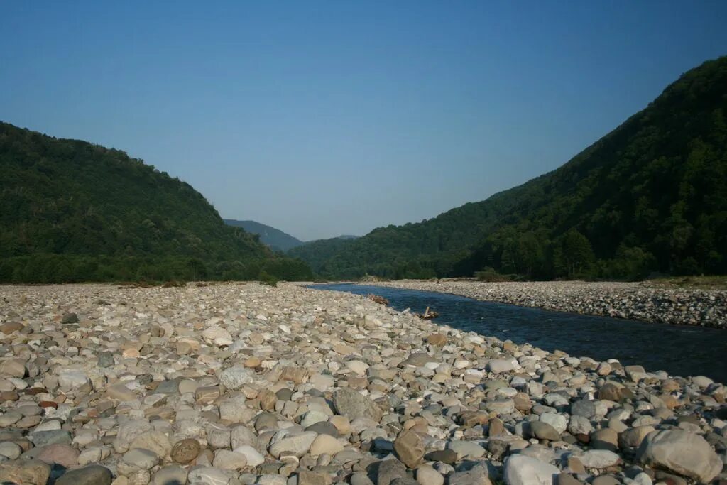 Река шахе головинка. Река шахе краснодарский край. Вода шахе. Река шахе водные объекты сочи. Вода шахе.