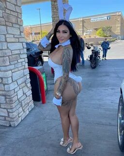 Brittanya Ocampo Feet (2 photos). 