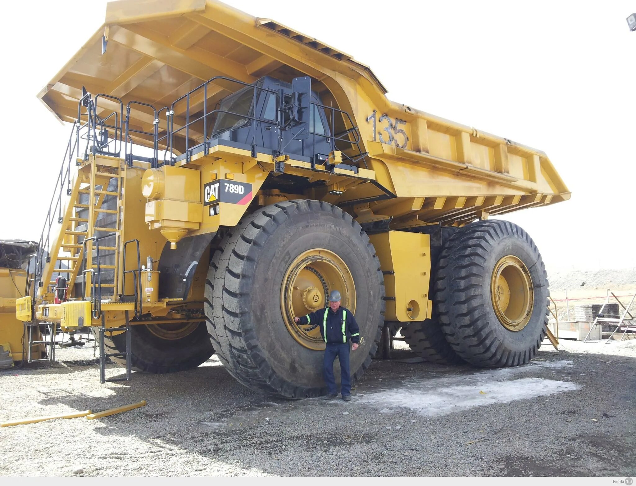 Белаз 7540, 7545. Юклид карьерный самосвал. Комацу 120 тонн. Карьерный катерпиллер. Белаз 75174.
