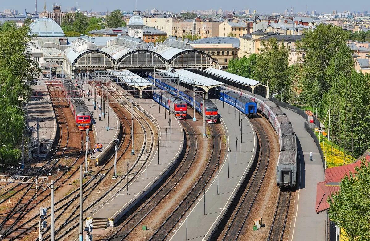 Жд спб. Станция Санкт-Петербург Витебский пассажирский. Витебская станция ЖД Санкт-Петербург. Витебский вокзал Санкт-Петербург пути. Витебский вокзал Санкт-Петербург платформы.