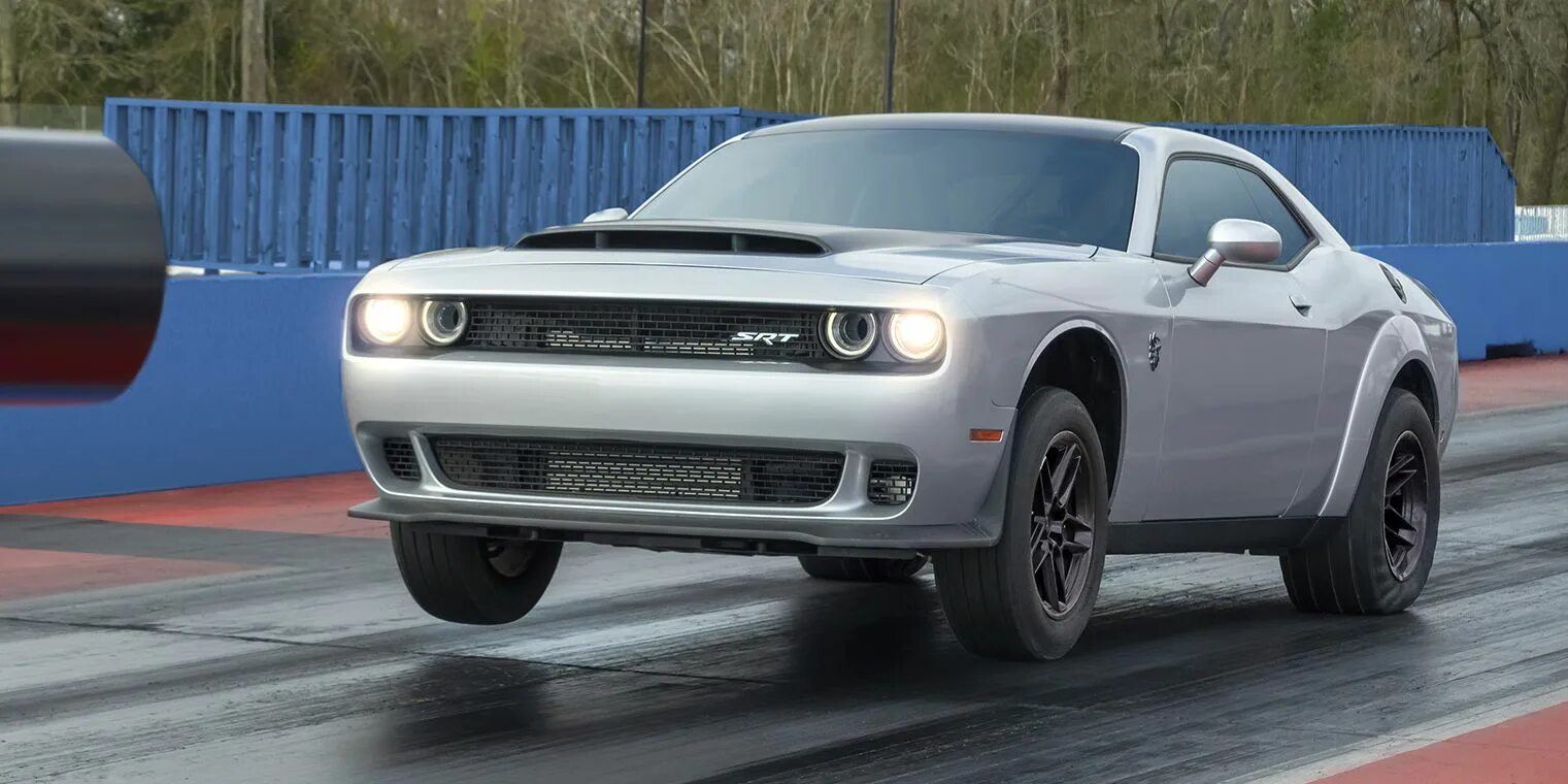 Dodge выпустил. Dodge charger 2024 electric. Додж челленджер демон. Додж демон срт 170. Додж демон срт 170.