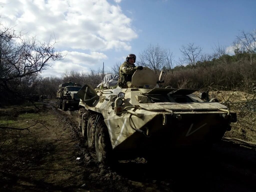 Харьков 05.04 2024. БТР 80 Росгвардии. Харьковская область Росгвардия. Военные в Харьковской области. Русская армия на Украине.