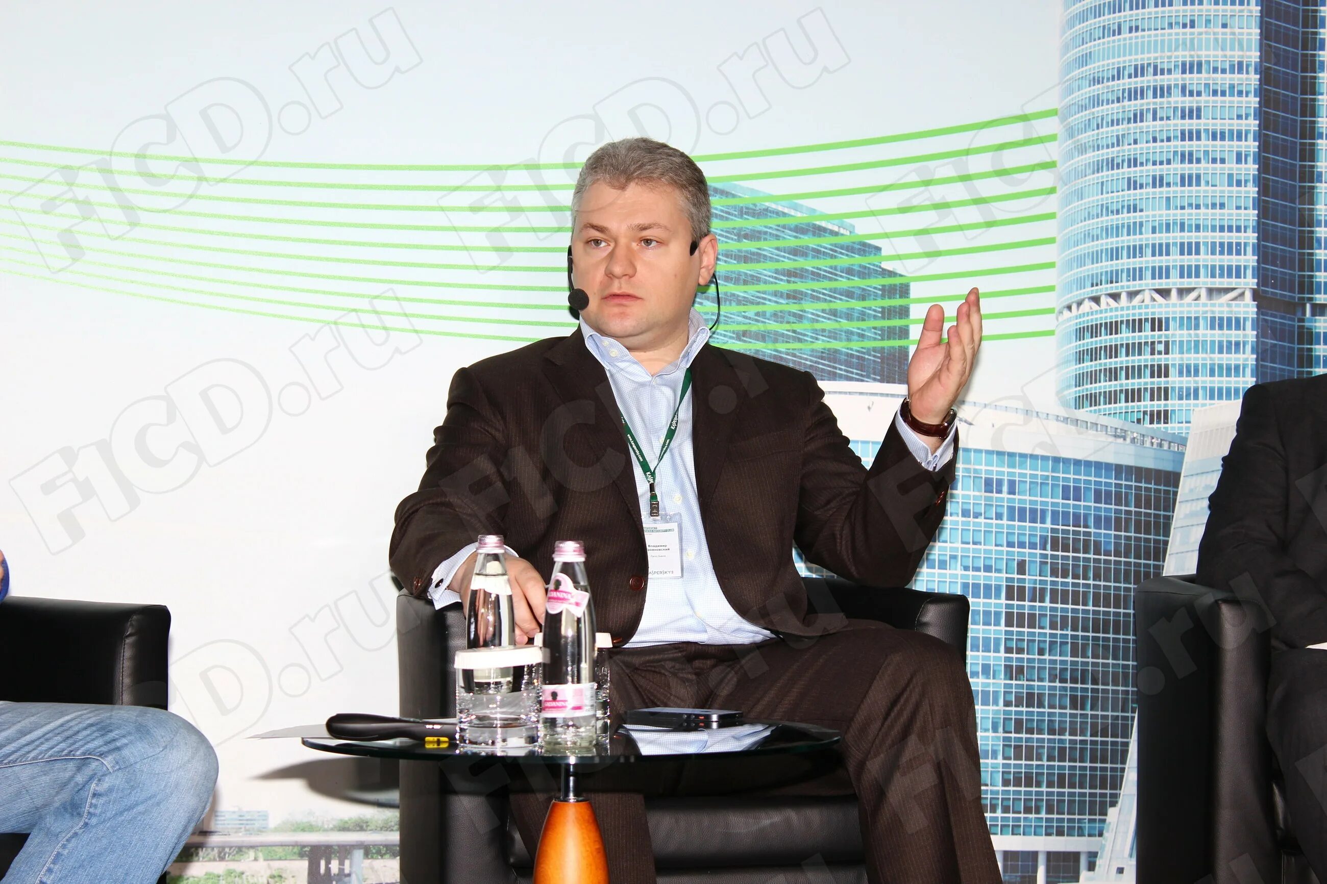 It технологии. Обязанности руководителя ит отдела. Руководитель службы информационных технологий. Трояновский владимир олегович. Руководитель службы информационных технологий.