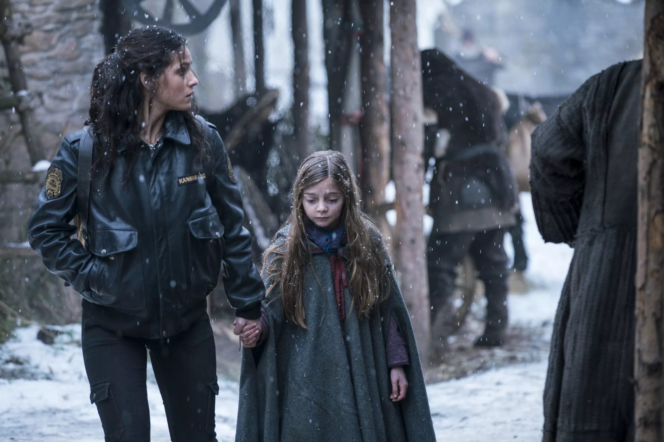 Изумрудный город 2023 фильм. Изумрудный город фильм 2017. Изумрудный город сериал. Изумрудный город 1 сезон 1 серия. Изумрудный город фильм 2017.