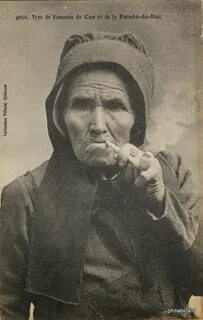Бабули курят