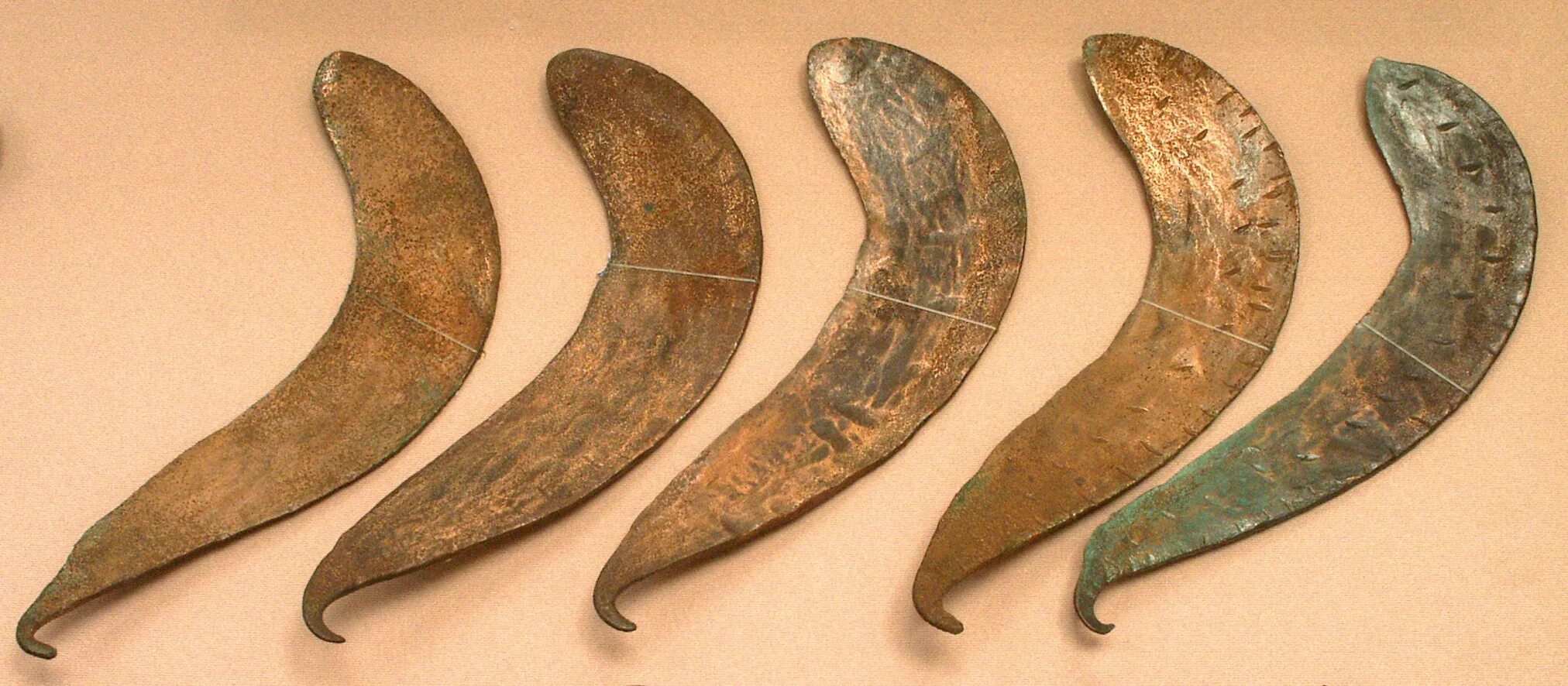 File:Bronze age , Axe (FindID 163635).jpg - Wikimedia Commons
