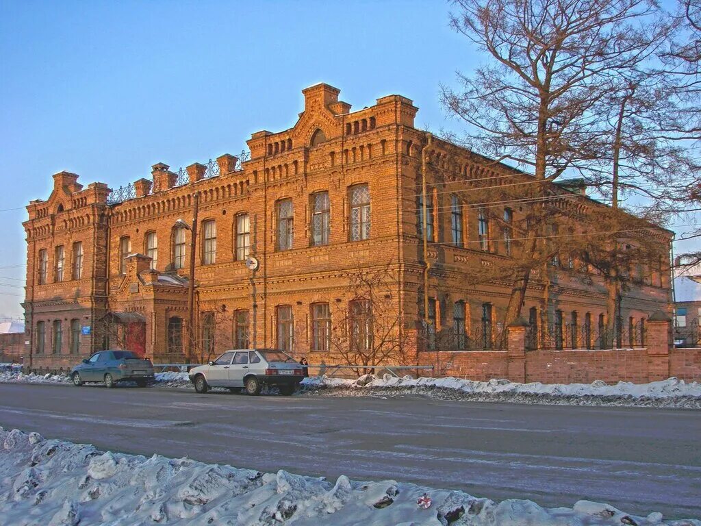 Ирбит обл. Город ирбит свердловской области. урал город ирбит. мужская гимназия ирбит. ирбит старинные здания.