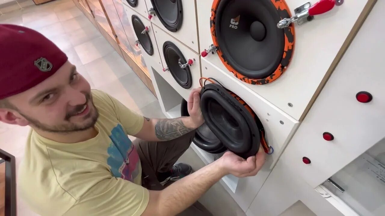 Овальный сабвуфер от dl аудио. Black room audio сабвуфер. Динамик пионер нео 165. Автомобильный динамик овал dl audio barracuda 57. Dl овалы.
