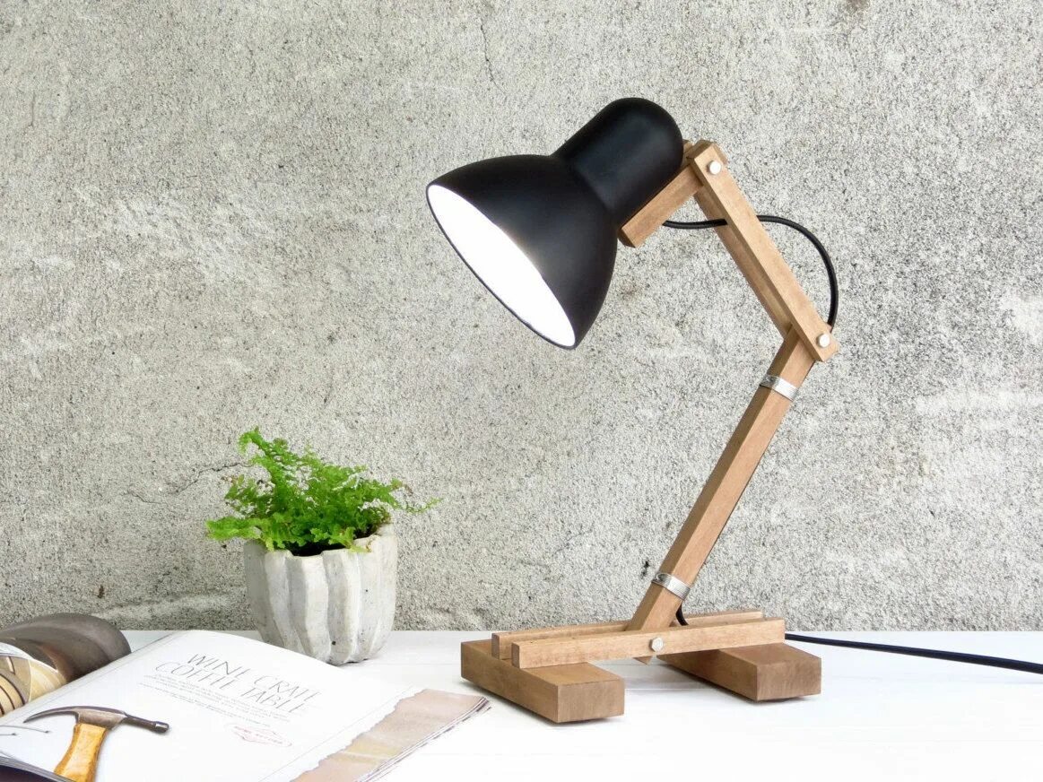 Read lamp. Столик с лампой. дизайнерские лампы в стиле пиксар. welcome home лампа. office table lamp.