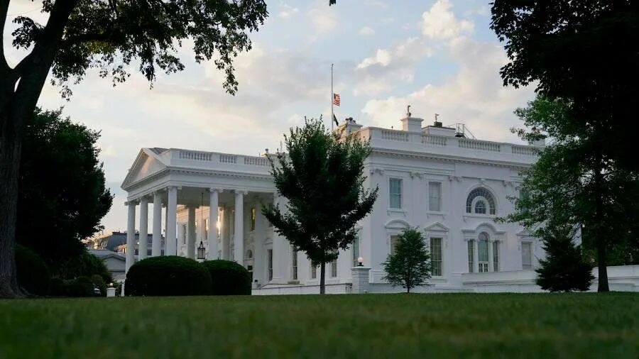 Белый дом вашингтон 1792. Белый дом сообщил. Белый дом 2023. Белый дом вашингтон 6 этажей. Резиденция президента сша в вашингтоне.
