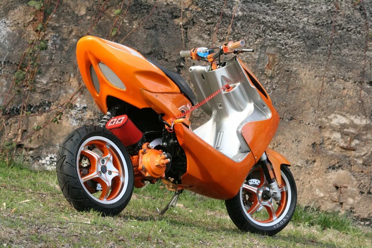 Скутер на полную. Хонда дио 50. Honda Dio 27 Stunt. Honda Dio 27 Tuning. Honda Dio 50 кубов.