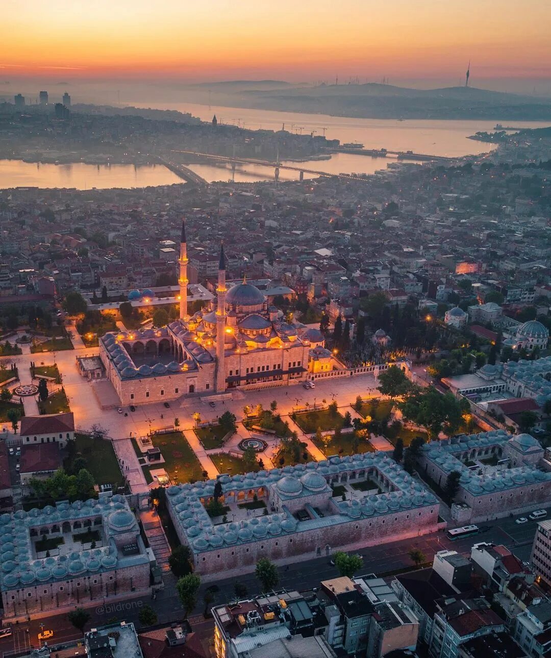 Фатих султанахмет. Фатих Турция. Султанахмет Фатих. Город Фатих Стамбул. Мечеть Фатих.