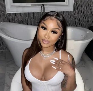 Ari Fletcher Upset With Photographer For Capturing Her With No Shoes On
