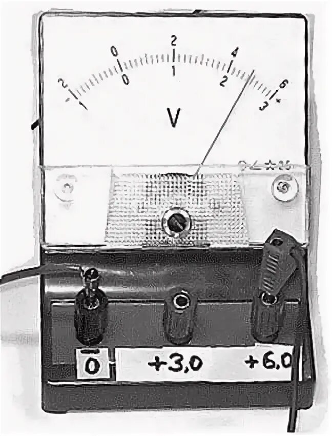 запишите результат измерения напряжения. погрешность измерения равна цене деления. запишите результат измерения напряжения. запишите результат измерения напряжения. чувствительность прибора вольтметра.