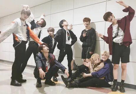 Falling up stray kids на русском