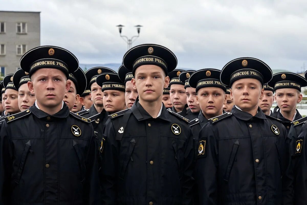 Филиал нахимовского военно морского мурманск. Нахимовское училище мурманск. нахимовцы морское училище. нахимовское военное училище мурманск. кадетское училище мурманск.