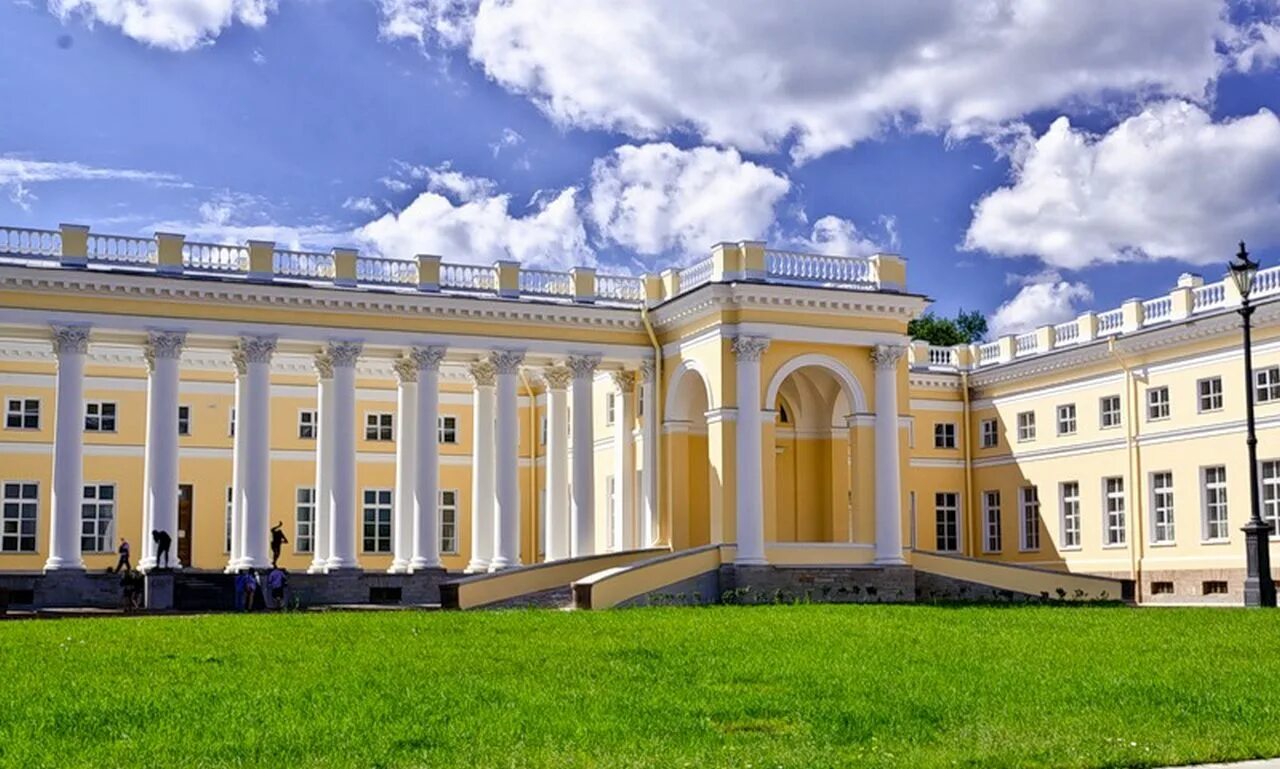 Петербург в стиле классицизма. Александровский дворец в Царском селе. Александровский дворец Джакомо Кваренги. Д Кваренги Александровский дворец в Царском селе. Александровский дворец (1792-1796).