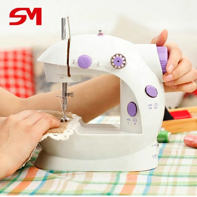 Мини швейная машинка Mini Sewing Machine. Швейная машина 4 в 1 Mini Mini Sewing Machine. Швейная машинка SM-202a. Портативная мини швейная машинка Mini Sewing Machine. Швейная машинка 2024