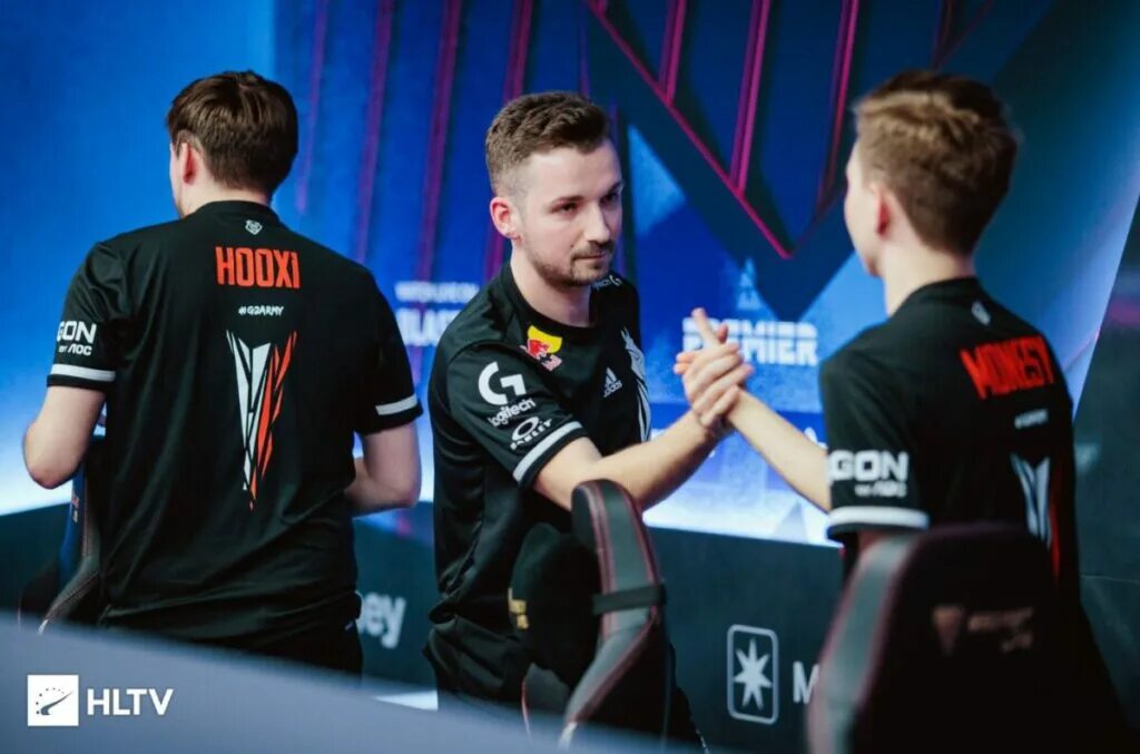 G2 navi blast final. Киберспортсмены. blast spring 2025. navi 2025. игроки нави.